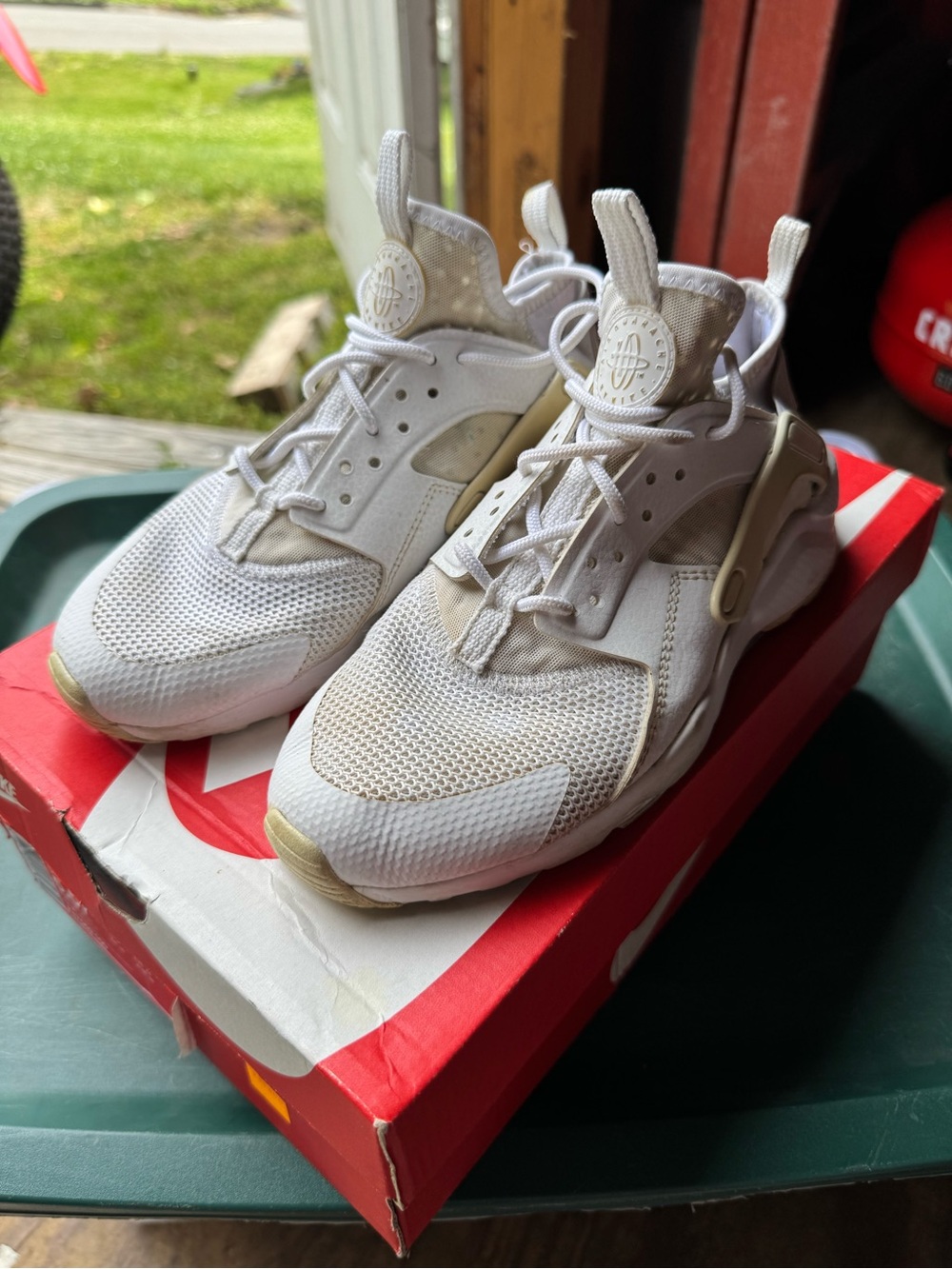 Nike Huarache  run kidsWhite Athletic Lace-Up Sneakers